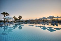 01 - InterContinental Malta - Outdoor Pool.jpg